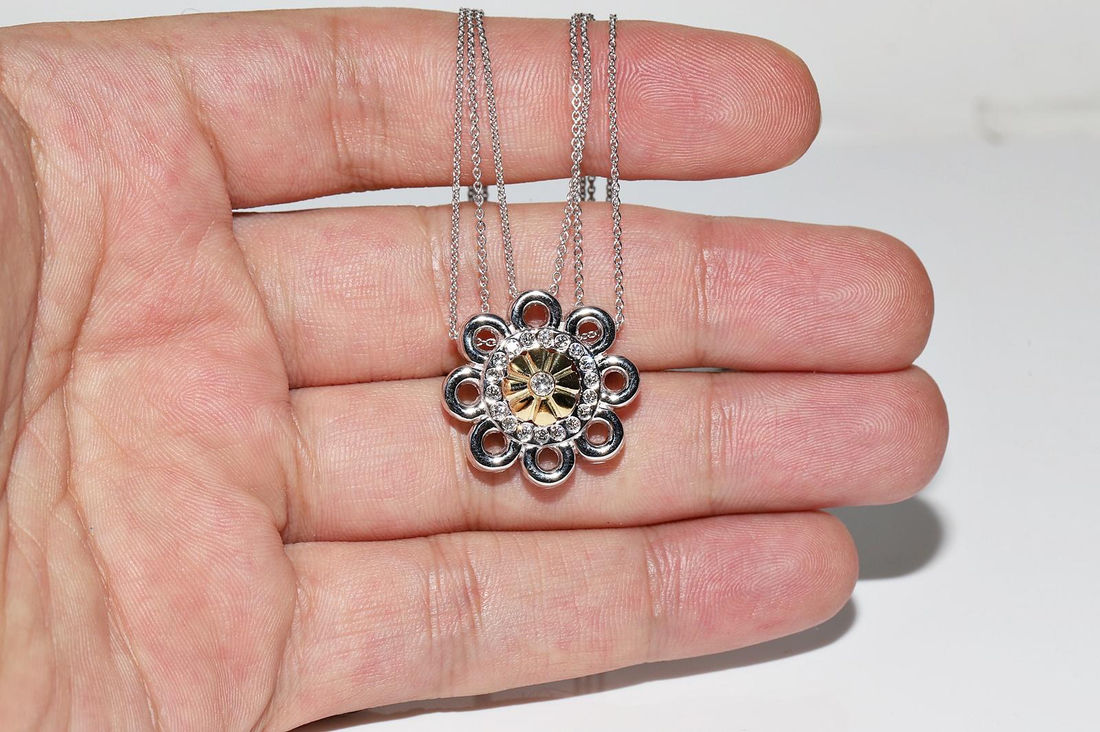 Vintage Circa 1990 Collier pendentif en or 18k avec diamant naturel en vente 3