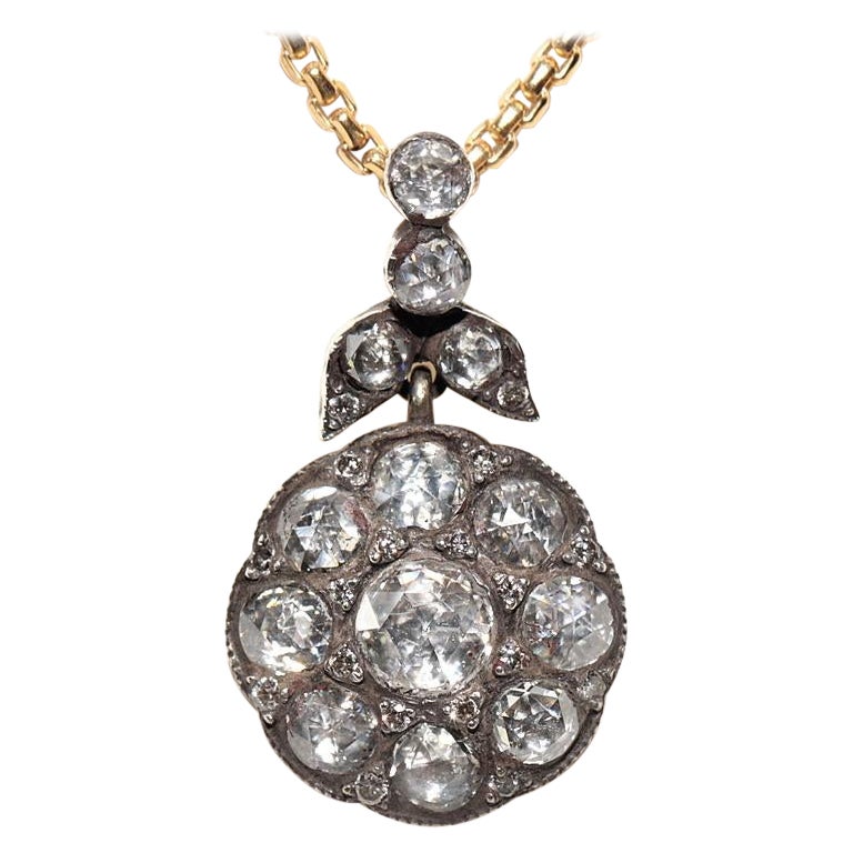 Vintage Circa 1990 Collier pendentif en or 18k avec diamant naturel