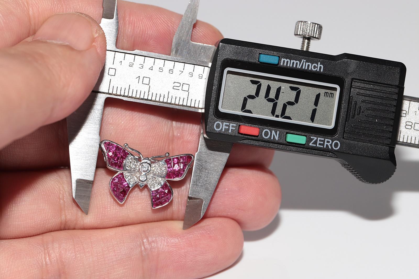 Vintage Circa 1990s 18k Gold Natural Diamond Princess cut Ruby Butterfly Brooch For Sale 6