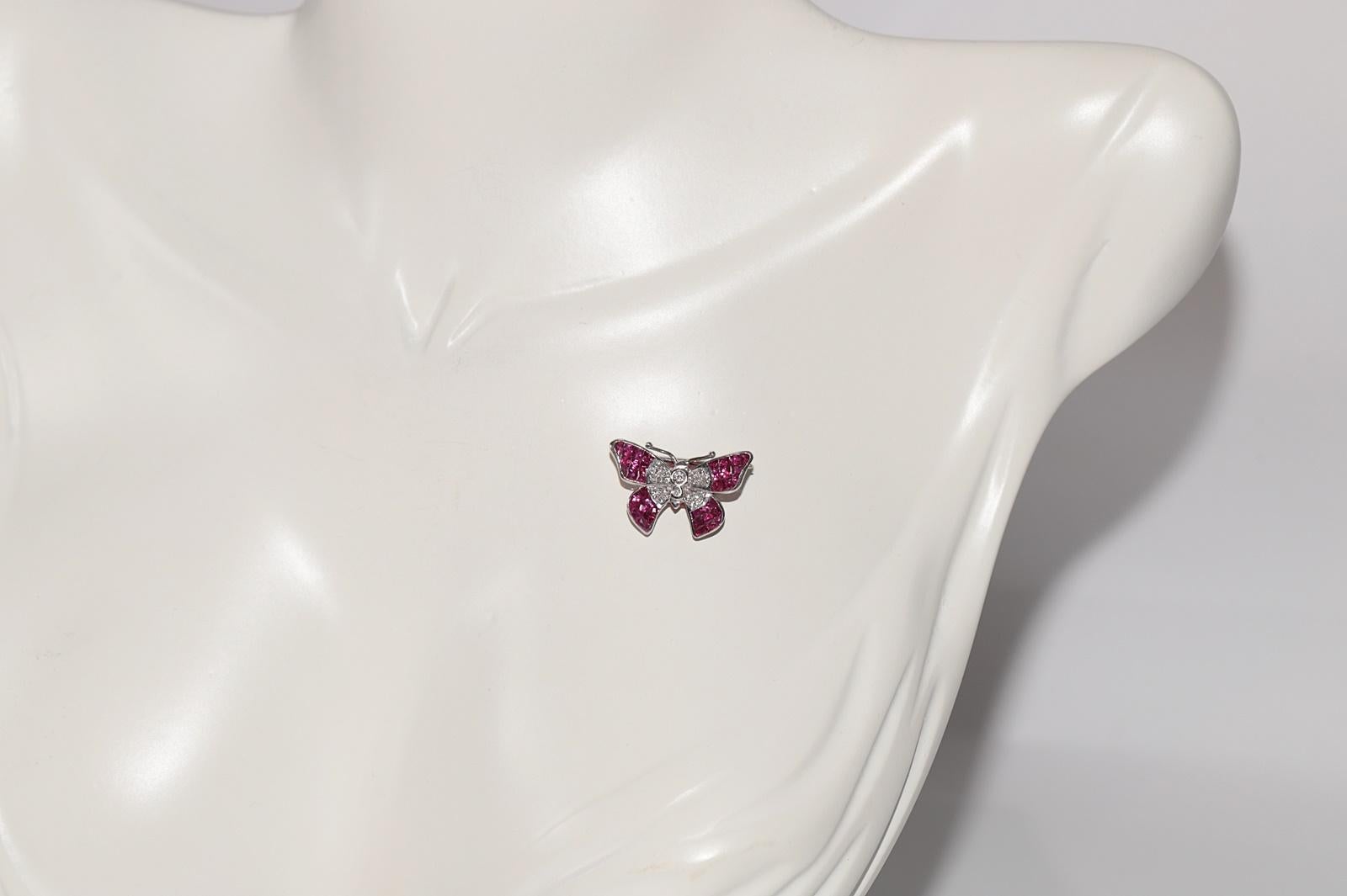 Vintage Circa 1990s 18k Gold Natural Diamond Princess cut Ruby Butterfly Brooch For Sale 7