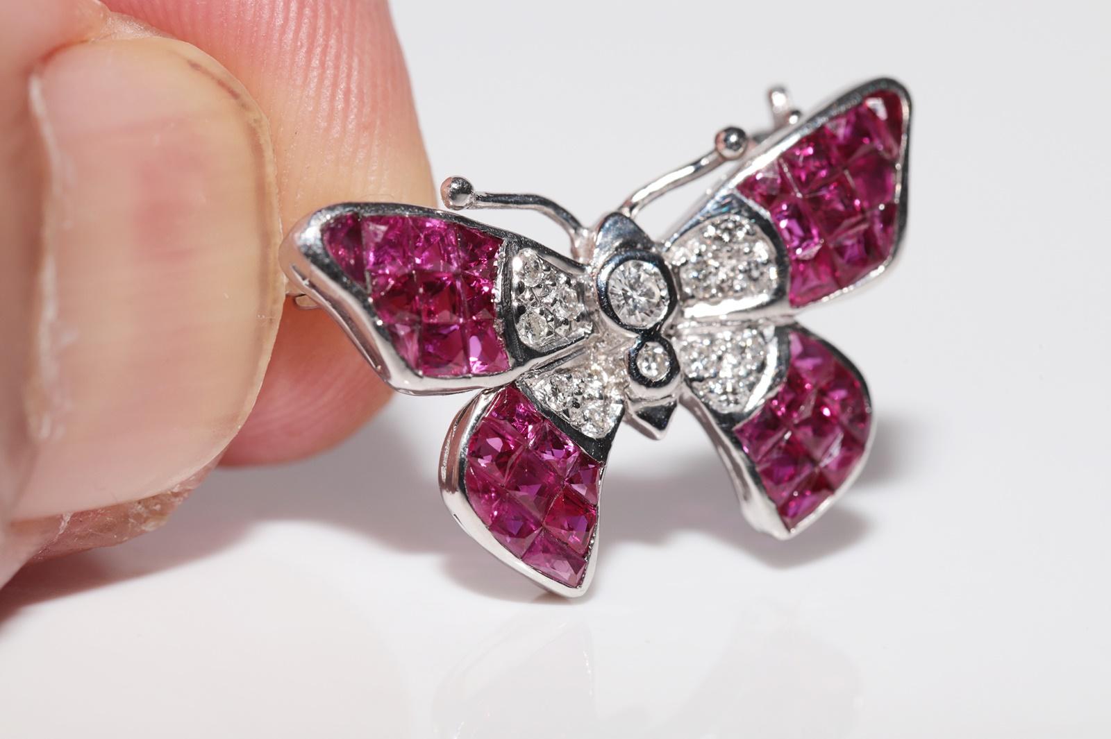 Vintage Circa 1990s 18k Gold Natural Diamond Princess cut Ruby Butterfly Brooch For Sale 9