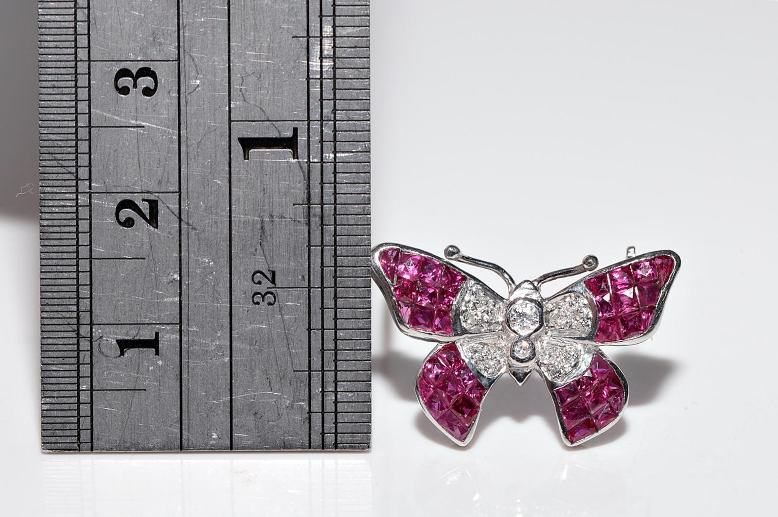 Retro Vintage Circa 1990s 18k Gold Natural Diamond Princess cut Ruby Butterfly Brooch For Sale
