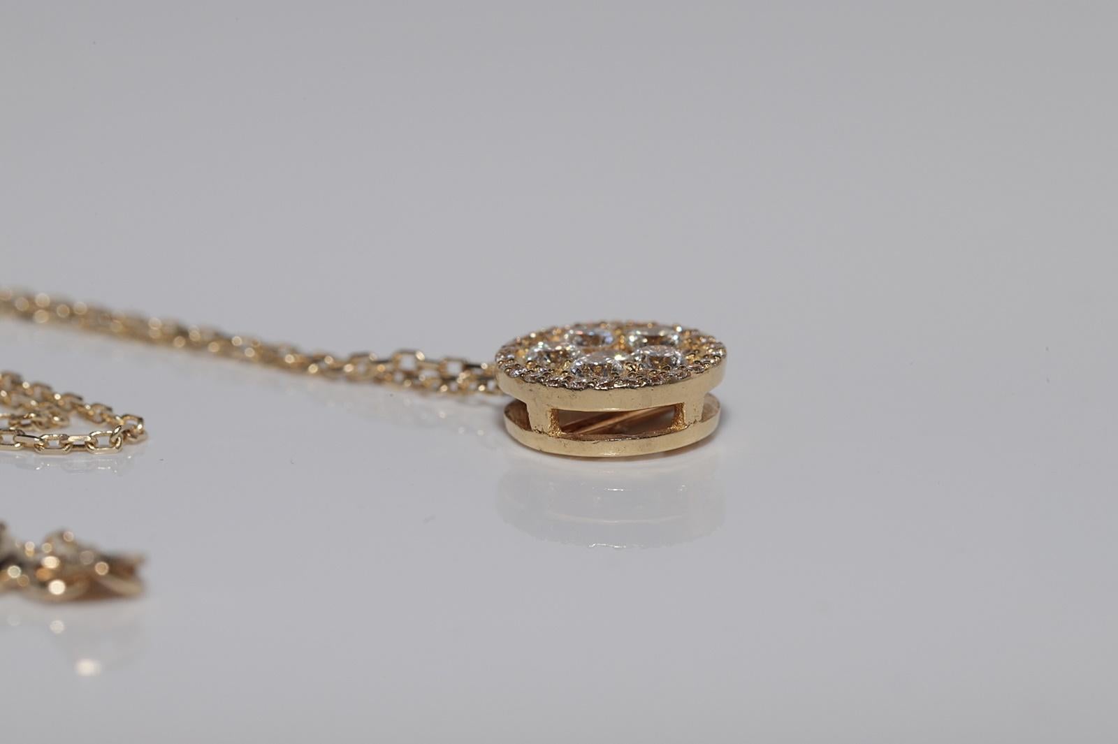 Vintage Circa 1990s 18k Gold Natural Diamond Round Style Pendant Necklace For Sale 10