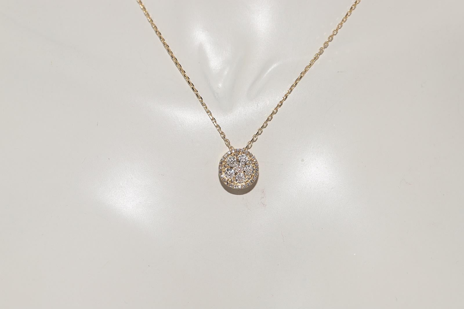 Brilliant Cut Vintage Circa 1990s 18k Gold Natural Diamond Round Style Pendant Necklace For Sale