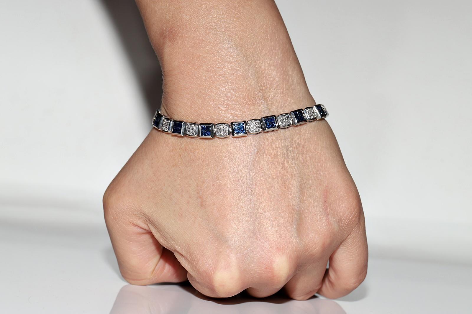 Vintage Circa 1990er Jahre 18k Gold Natürliches Diamant-Saphir-Dekoriertes Vintage-Armband (Retro) im Angebot