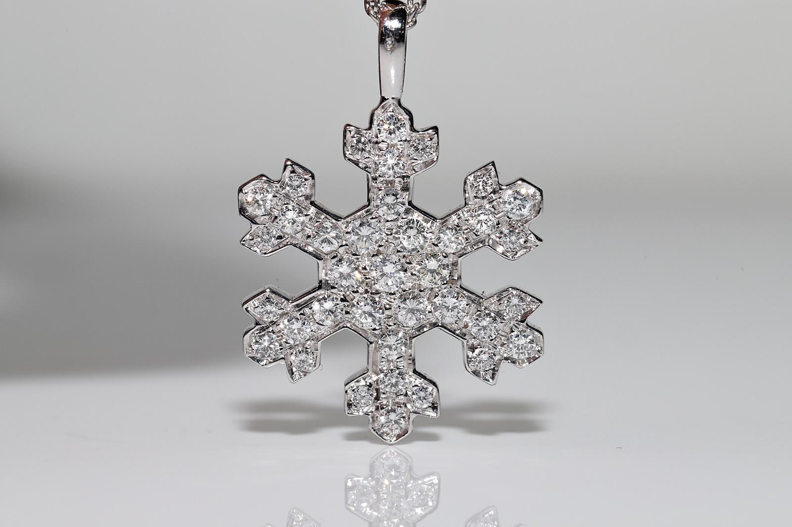 Collana con ciondolo in stile fiocco di neve con diamanti naturali in oro 18 carati, vintage, circa anni '90 In condizioni buone in vendita a Fatih/İstanbul, 34