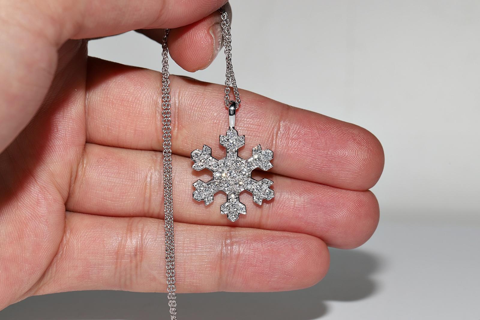 Collana con ciondolo in stile fiocco di neve con diamanti naturali in oro 18 carati, vintage, circa anni '90 in vendita 2