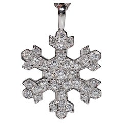 Retro Circa 1990s 18k Gold Natural Diamond Snowflake Style Pendant Necklace 