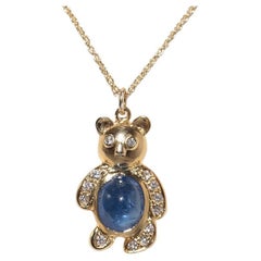 Vintage By, circa anni '90, collana con ciondolo a forma di orso in oro 18 carati e diamanti naturali.