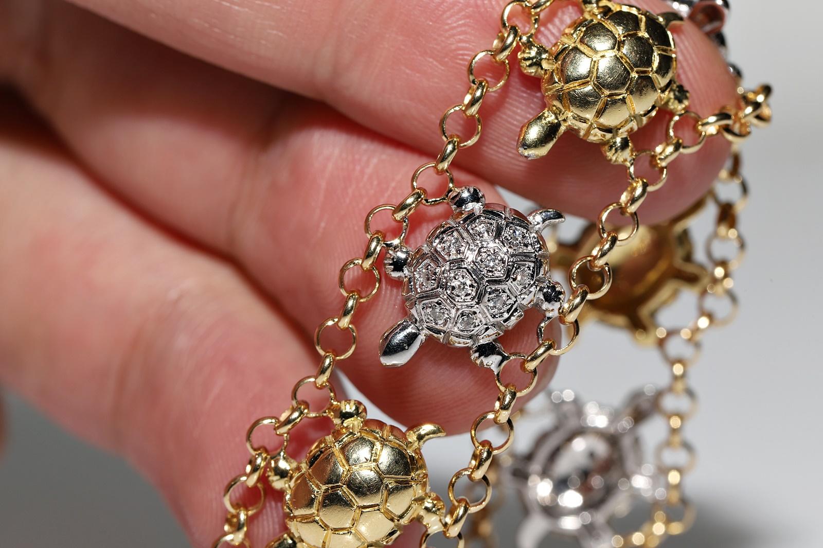 Vintage Circa 1990er Jahre 18k Gold Natürliches Diamant-Schildkröten-Dekor-Armband im Angebot 12