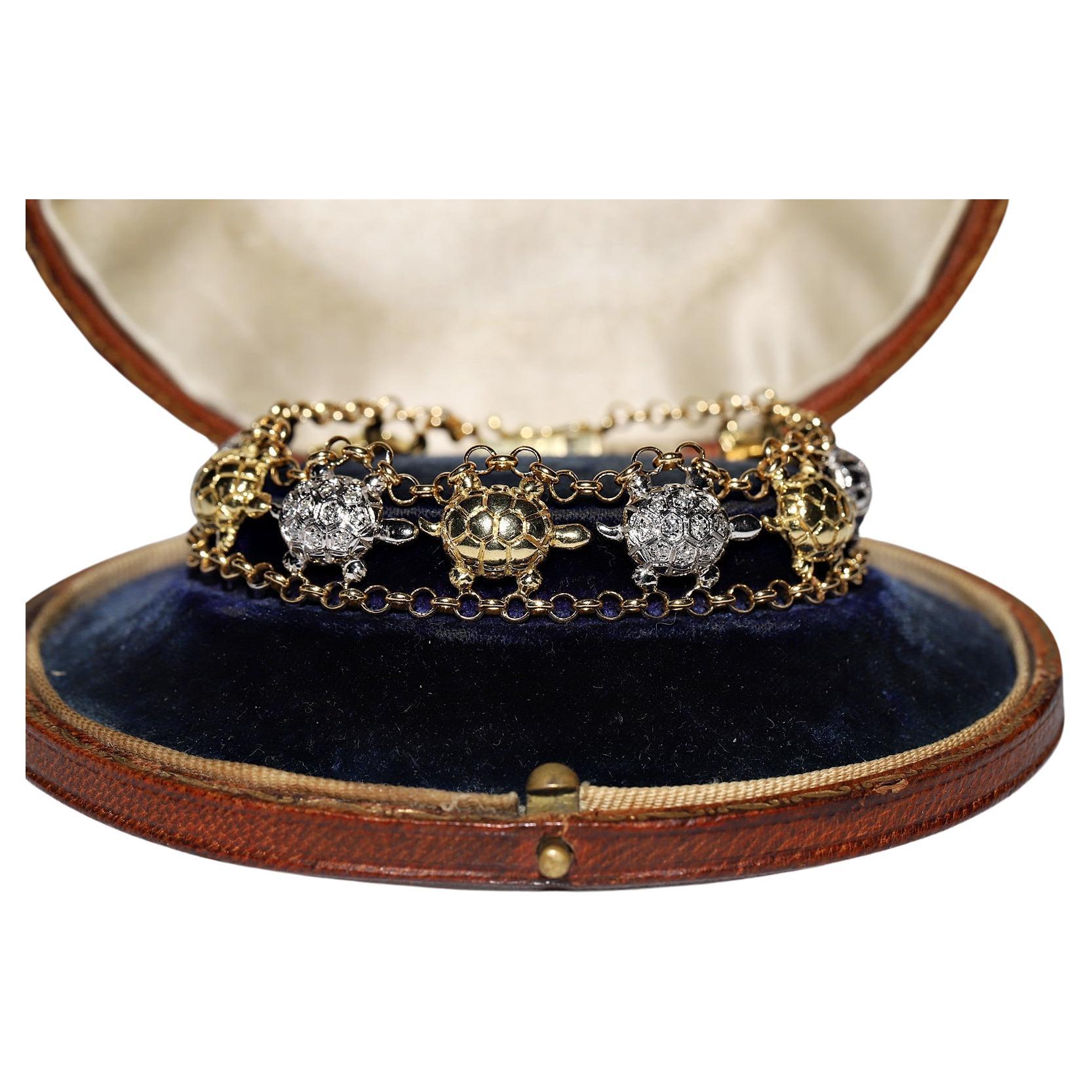 Vintage Circa 1990s 18k Gold Natural Diamond Turtle Decorated Bracelet