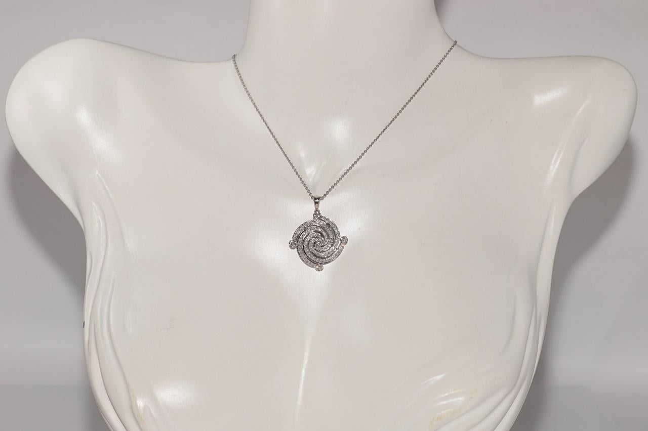 Retro Vintage Circa 1990s 18k Gold Natural Diamond Windmill Style Pendant  Necklace For Sale
