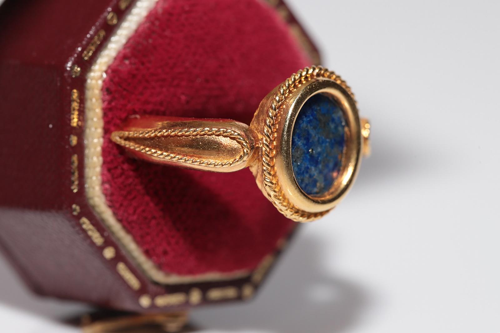 Vintage Circa 1990er Jahre 18k Gold Natur Ovalschliff Vintage  Lapis verzierter Solitär-Ring im Angebot 2