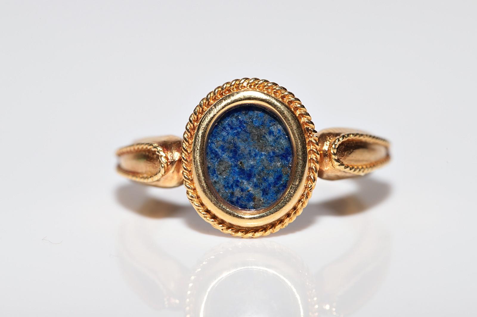 Vintage Circa 1990er Jahre 18k Gold Natur Ovalschliff Vintage  Lapis verzierter Solitär-Ring im Angebot 3