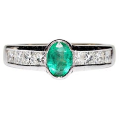 Vintage Circa 1990s 18K Gold Natural Princess Cut Diamond And Emerald Ring
