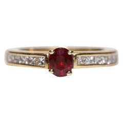 Vintage Circa 1990s 18k Gold Natural Princess Cut Diamond And Ruby Ring