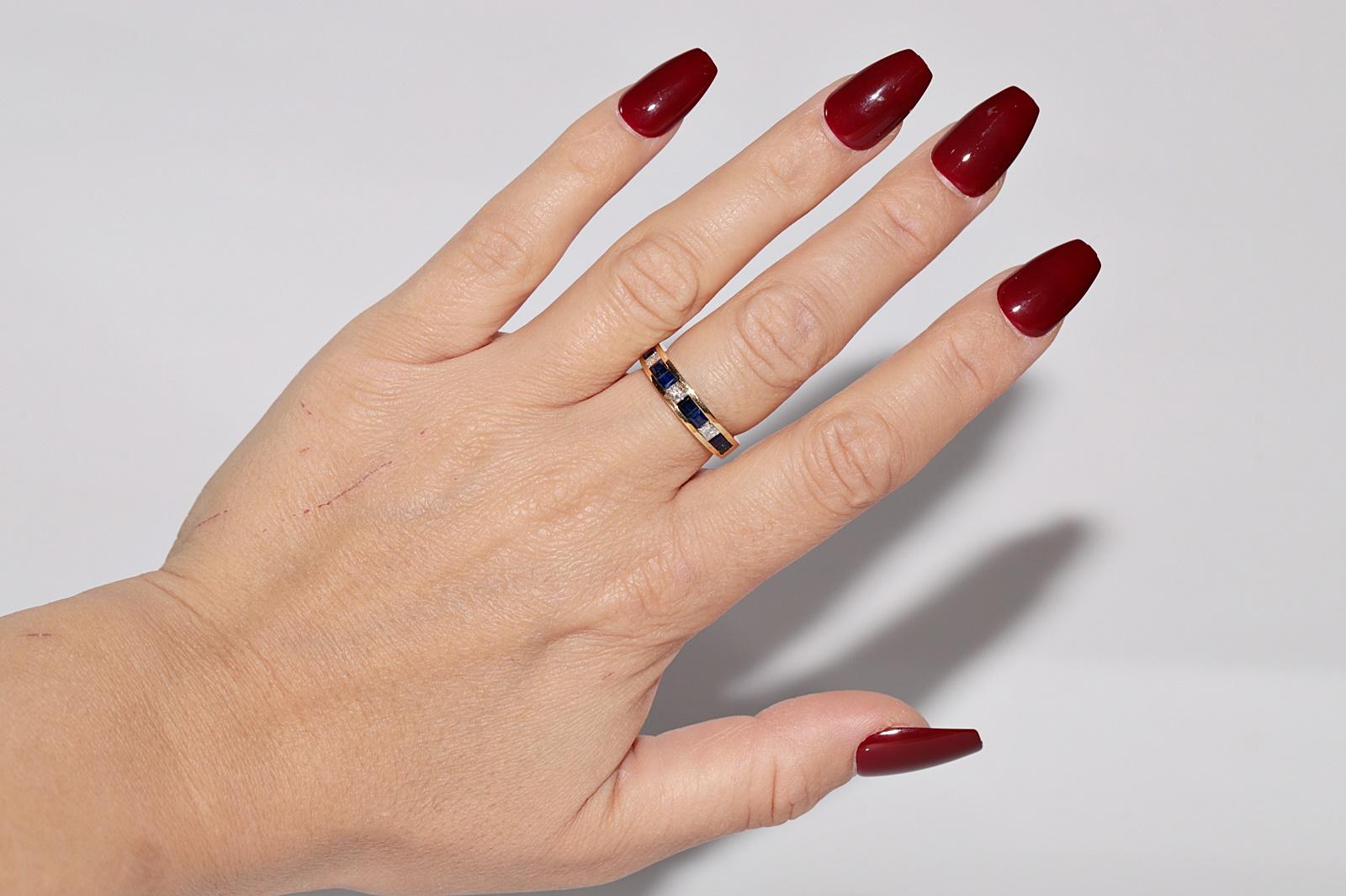 Vintage Circa 1990s 18k Gold Natural Princess Cut Diamond And Sapphire Band Ring For Sale 7