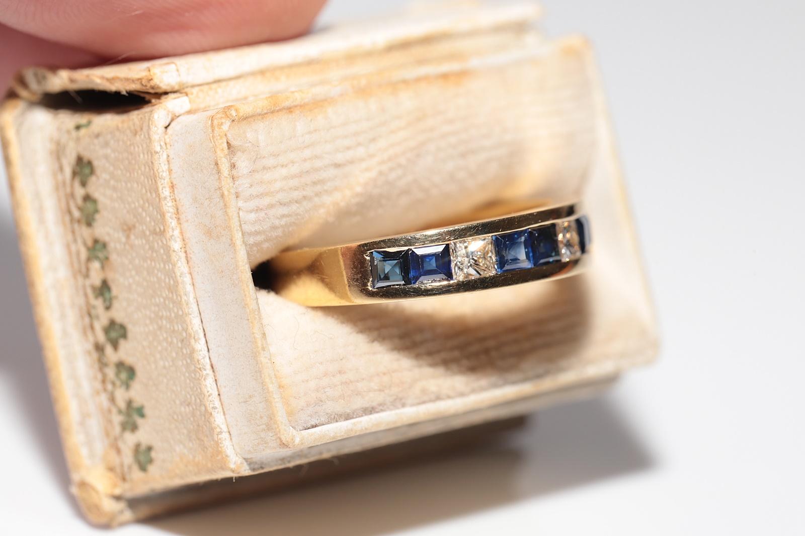 Retro Vintage Circa 1990s 18k Gold Natural Princess Cut Diamond And Sapphire Band Ring For Sale