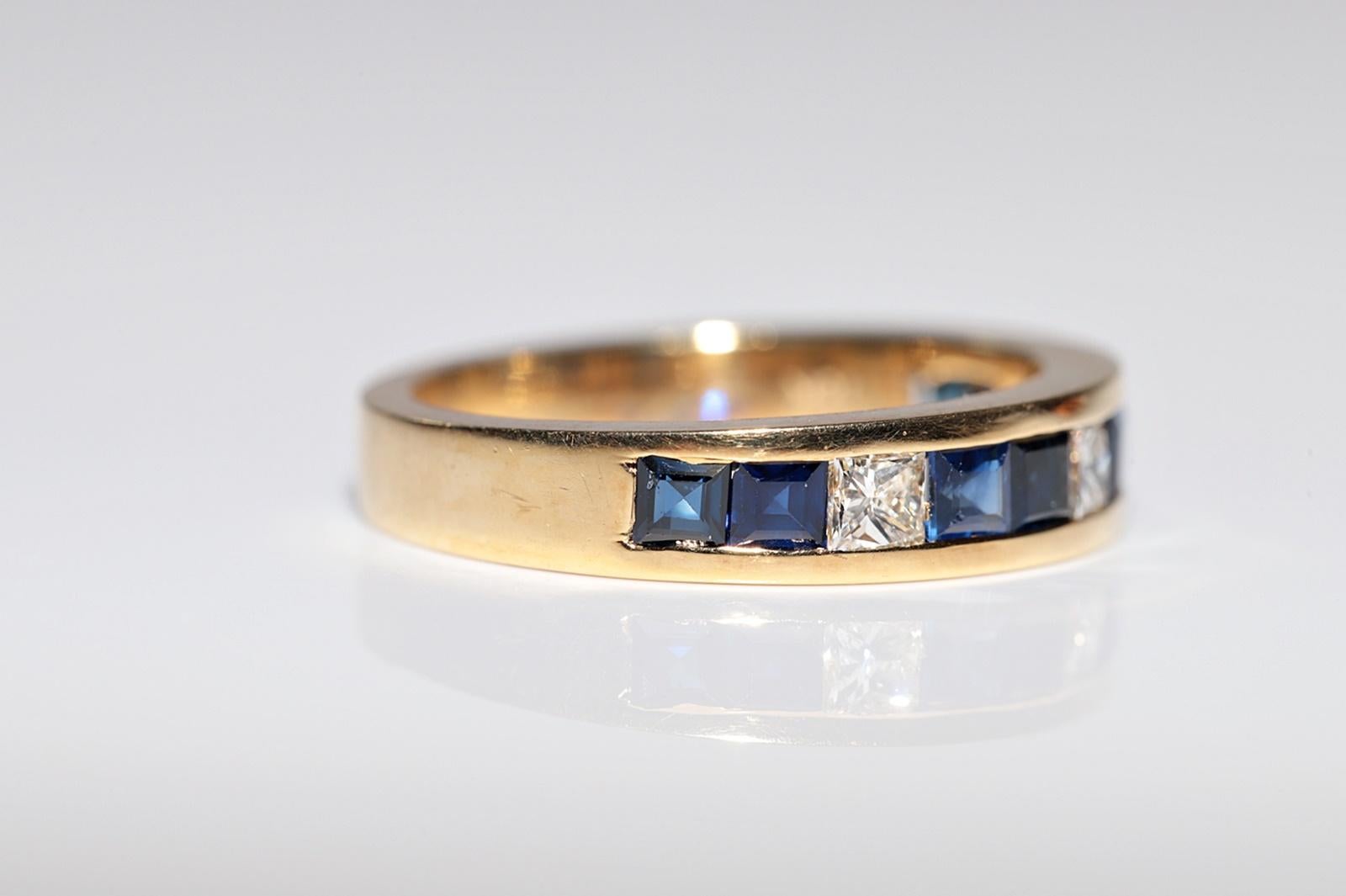Women's Vintage Circa 1990s 18k Gold Natural Princess Cut Diamond And Sapphire Band Ring For Sale