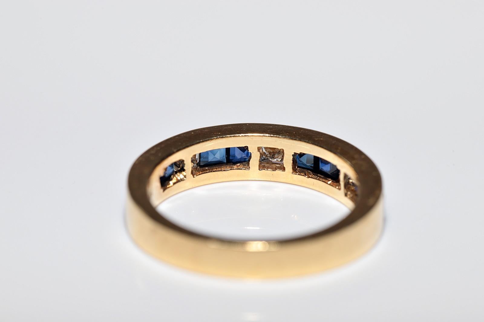 Vintage Circa 1990s 18k Gold Natural Princess Cut Diamond And Sapphire Band Ring For Sale 3
