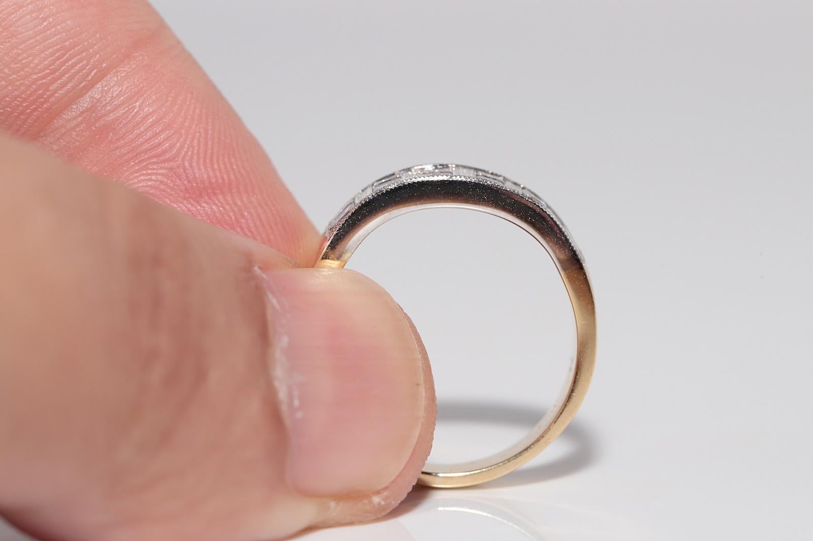 Anello a fascia con diamante naturale taglio principessa in oro 18 carati, vintage CIRCA gli anni '90 in vendita 1