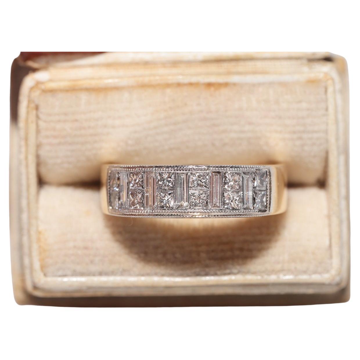 Vintage Circa 1990s 18k Gold Natural Princess Cut Diamond Band Ring