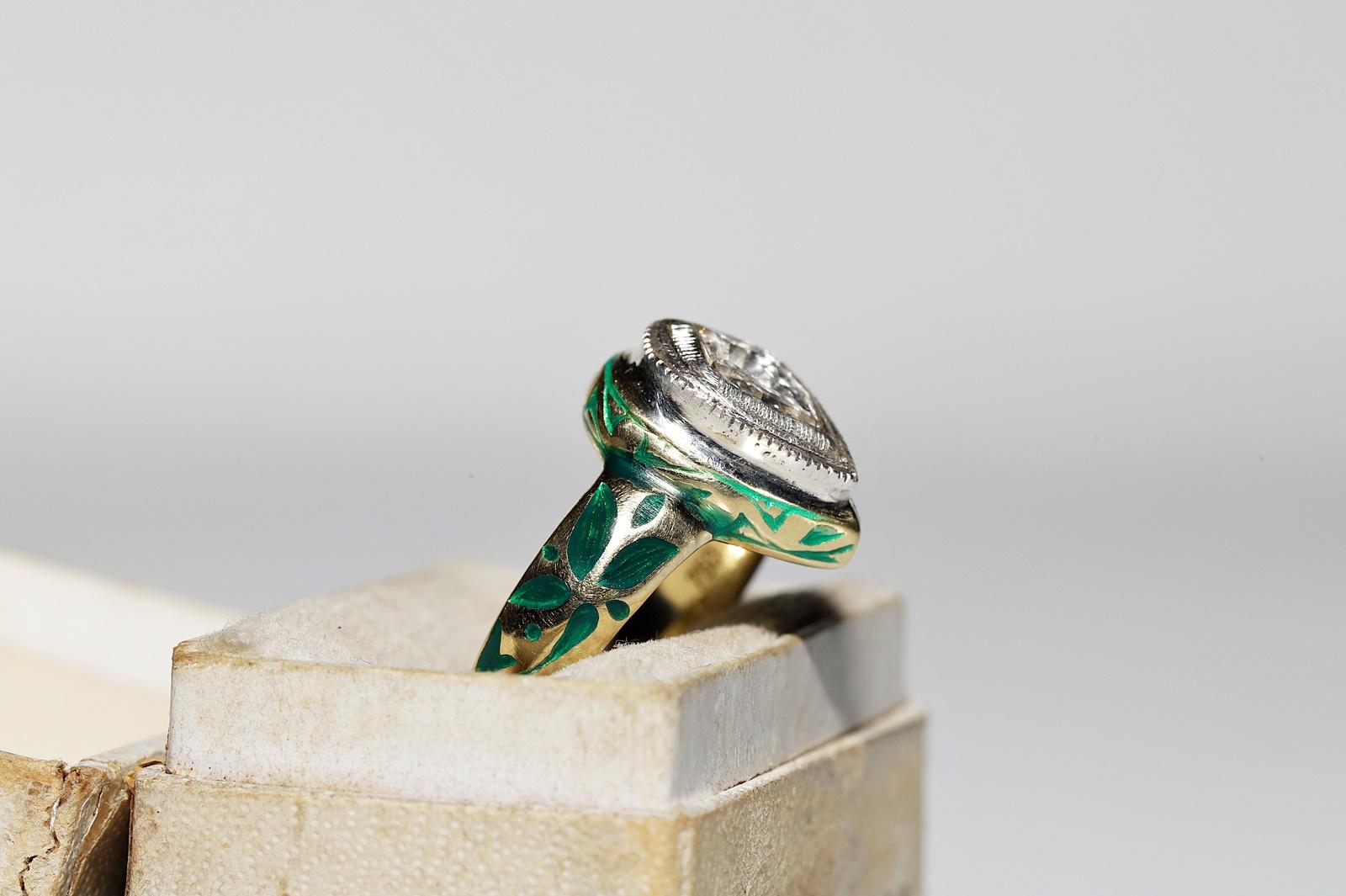 Vintage Circa 1990 Gold 18k Natural Rose Cut Diamond Solitaire Enamel Ring (Bague en or 18k avec solitaire en émail) Pour femmes en vente