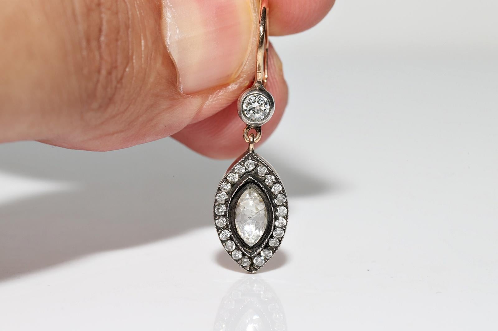 Vintage Circa 1990er Jahre 14k Gold Top Silber natürlicher Diamant Dekorierter Tropfenohrring (Brillantschliff) im Angebot