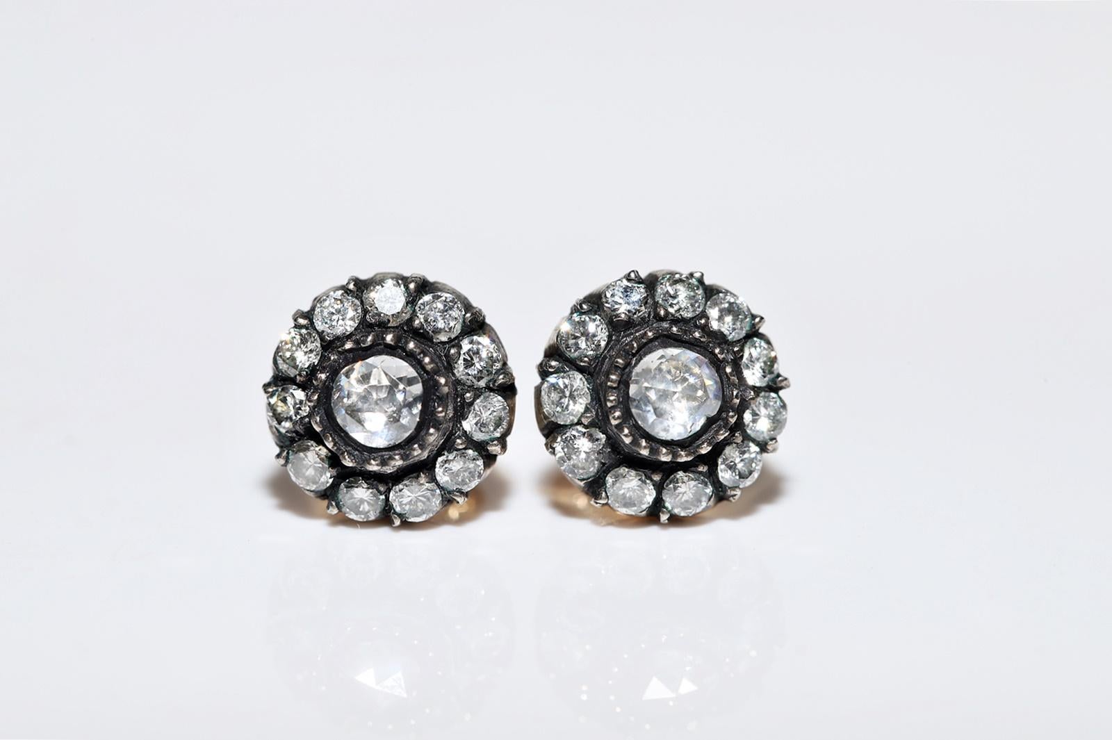 Brilliant Cut Vintage Circa 1990s 18k Gold Top Silver Natural Diamond Decorated Earring For Sale
