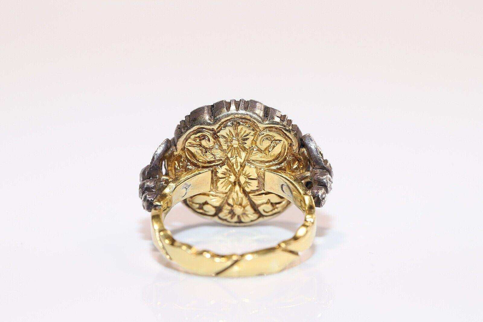 Vintage Circa 1990s 18k Gold Top Silver Natural Diamond Decorated Ring For Sale 1