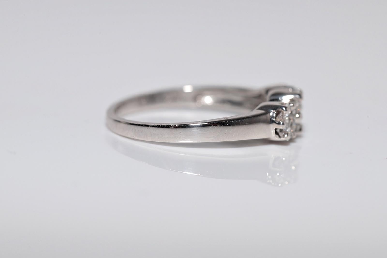Vintage Circa 1990er Jahre 18k Weißgold Natürlicher Diamant Dekorierter Vintage-Ring im Angebot 4