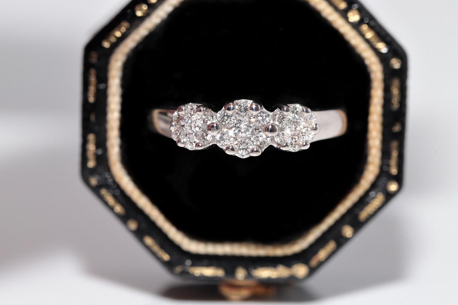 Vintage Circa 1990er Jahre 18k Weißgold Natürlicher Diamant Dekorierter Vintage-Ring Damen im Angebot