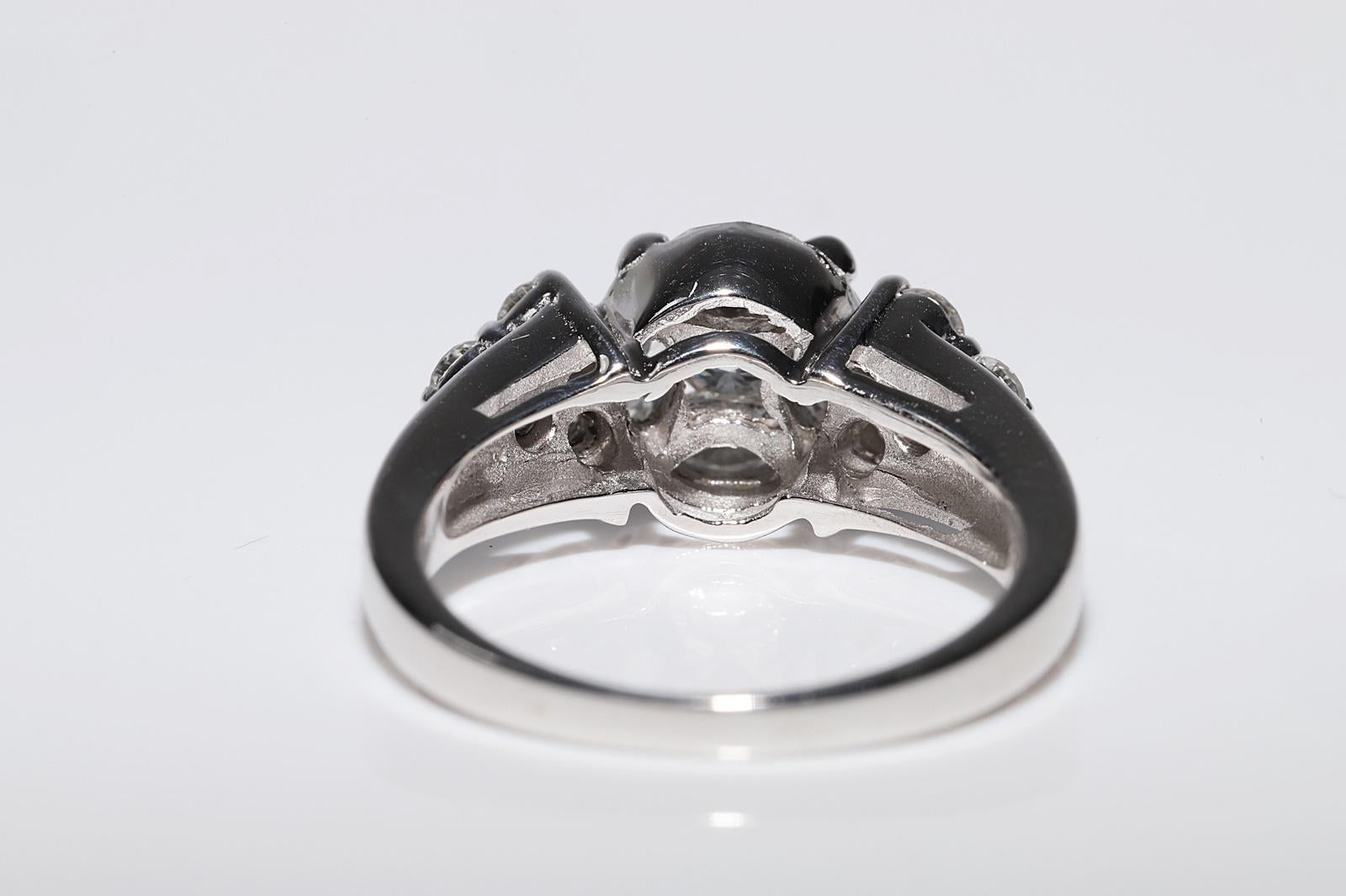Vintage Circa 1990er Jahre 18k Weißgold Natürlicher Diamant Dekorierter Vintage-Ring im Angebot 1