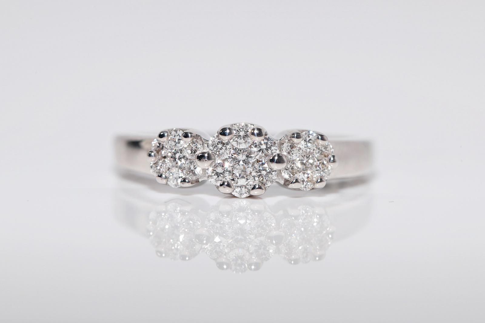 Vintage Circa 1990er Jahre 18k Weißgold Natürlicher Diamant Dekorierter Vintage-Ring im Angebot 2