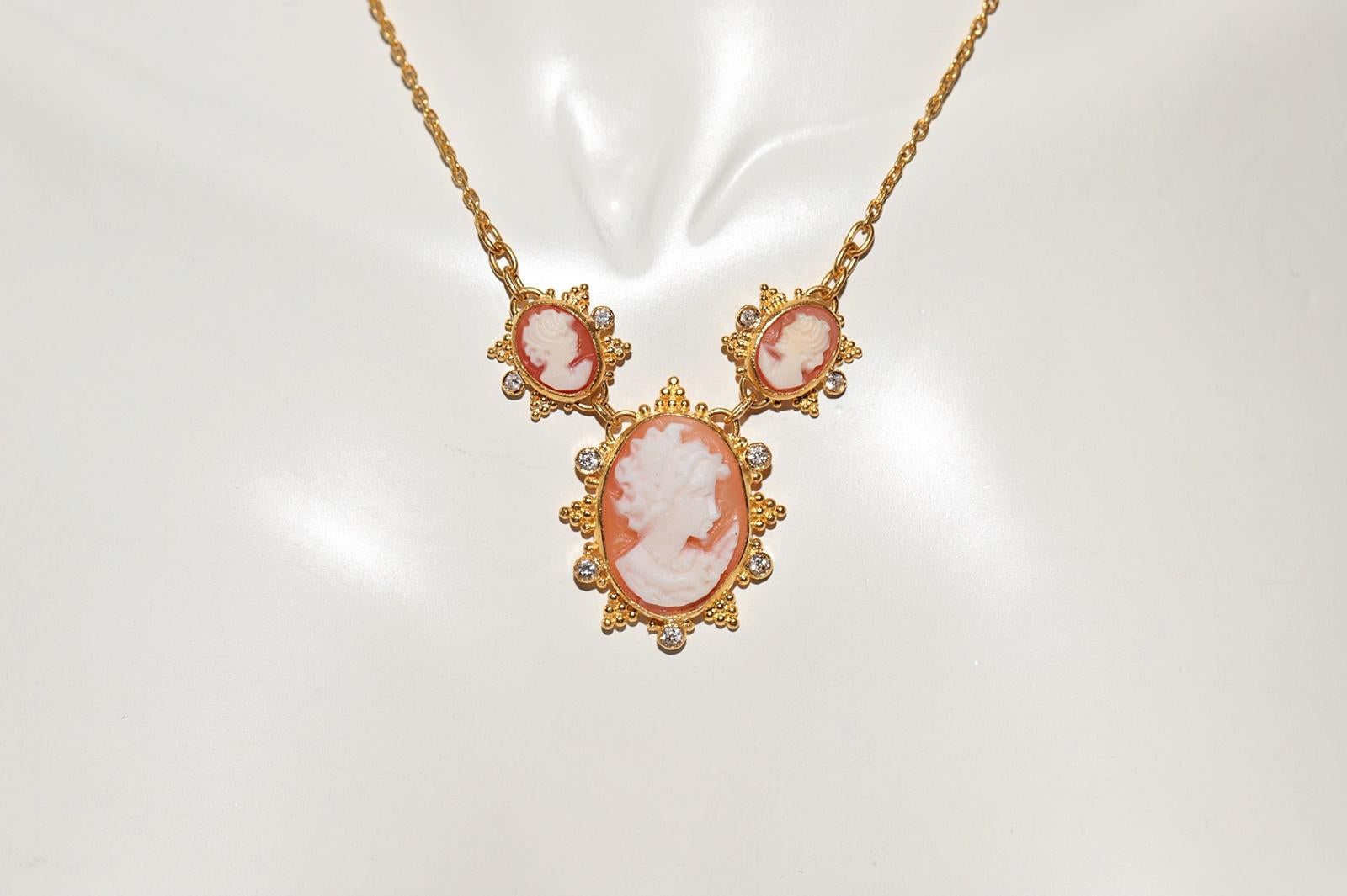 Taille brillant Vintage Circa 1990 Collier en or 24k fait à la main avec des diamants naturels et des camées en vente