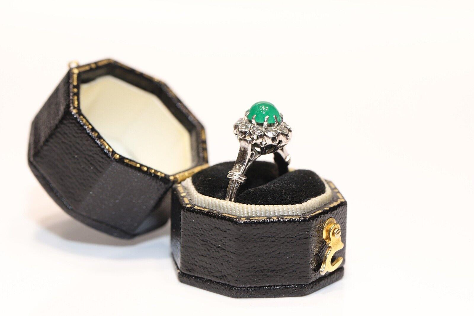 Vintage Circa 1990s 8k Gold Natural Diamond And Cabochon Emerald Ring For Sale 4
