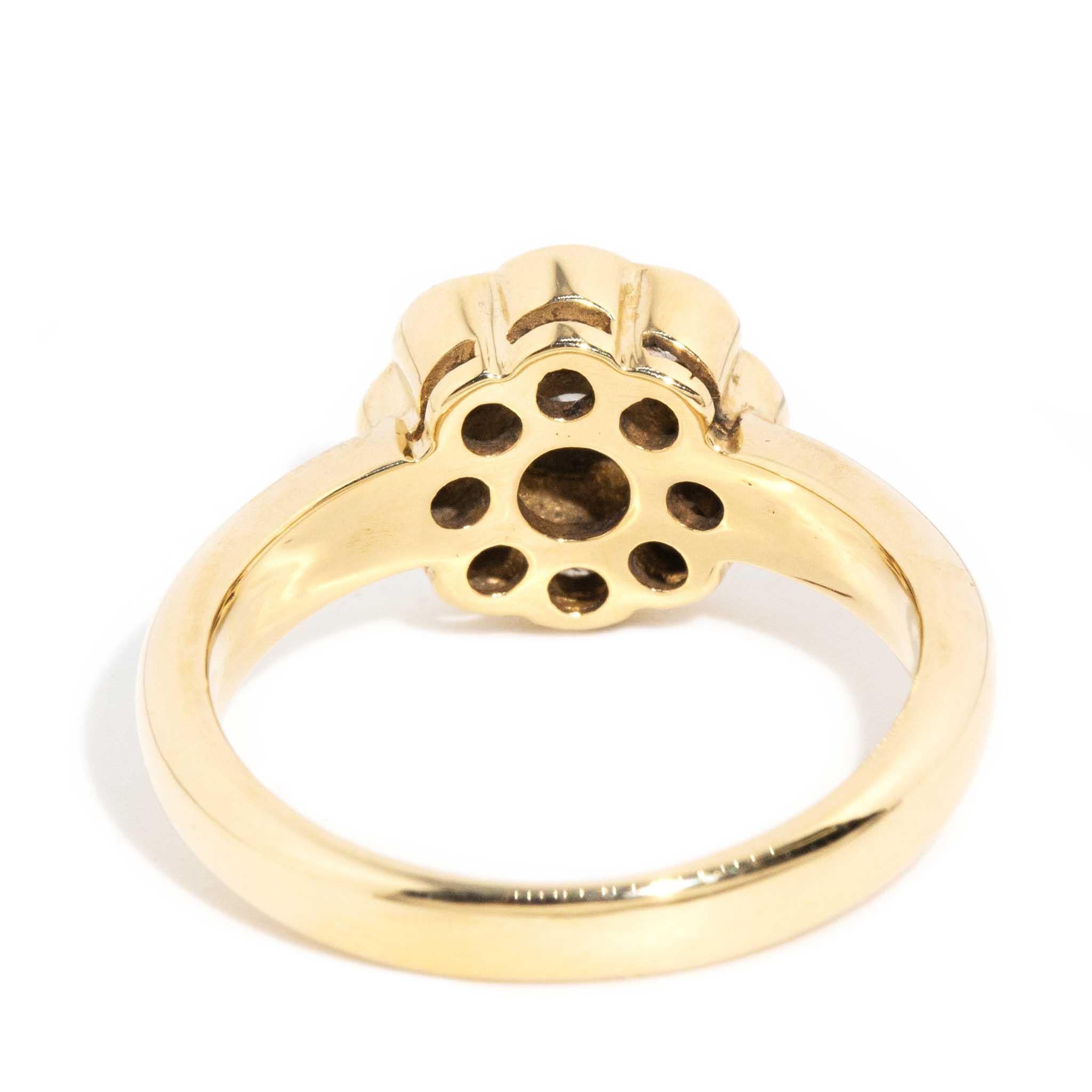 Vintage Circa 1990s Brilliant Diamond Flower Cluster Ring 18 Carat Yellow Gold For Sale 3