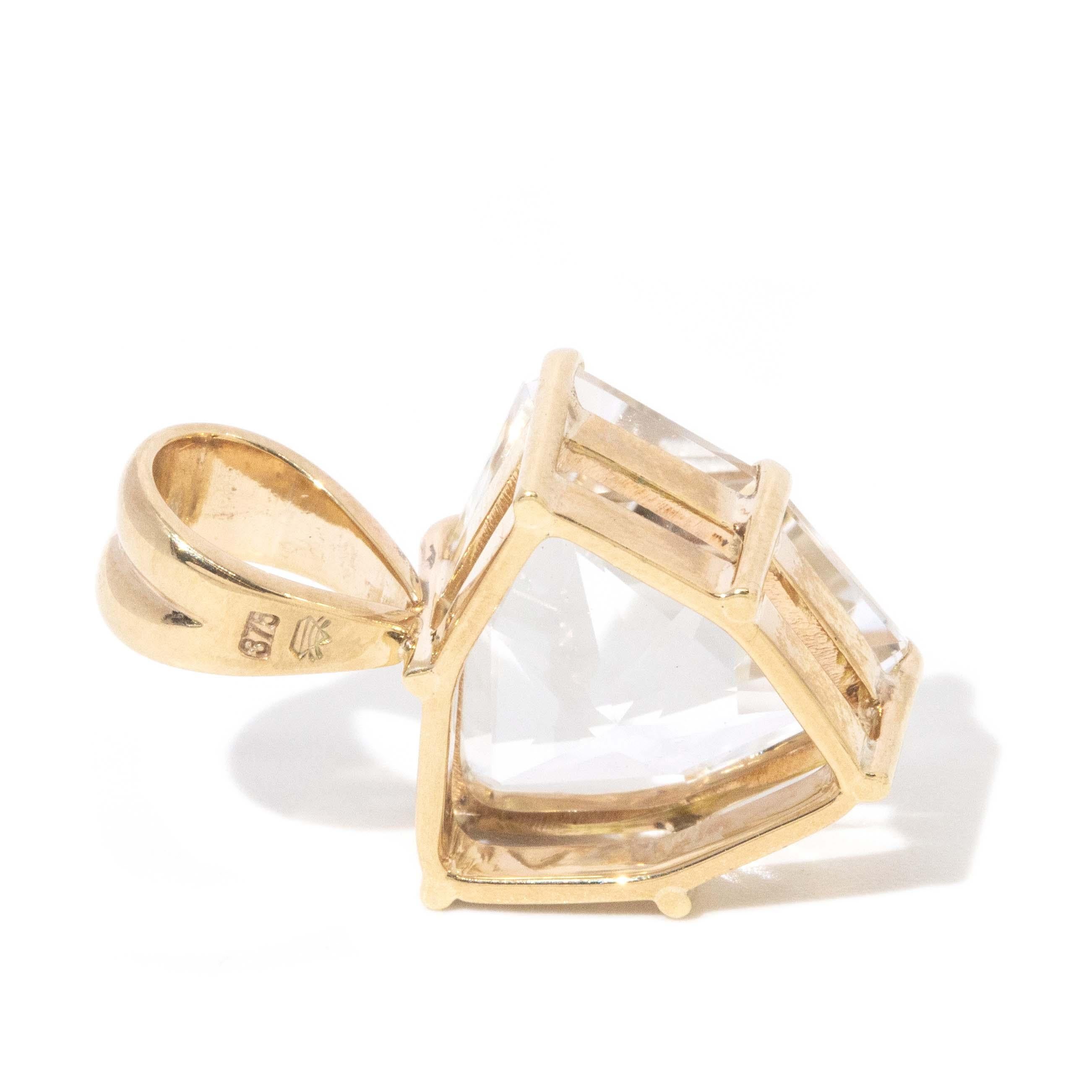 Vintage Circa 1990s Colourless 12.75 Carat Trilliant Topaz Pendant 9 Yellow Gold im Angebot 5