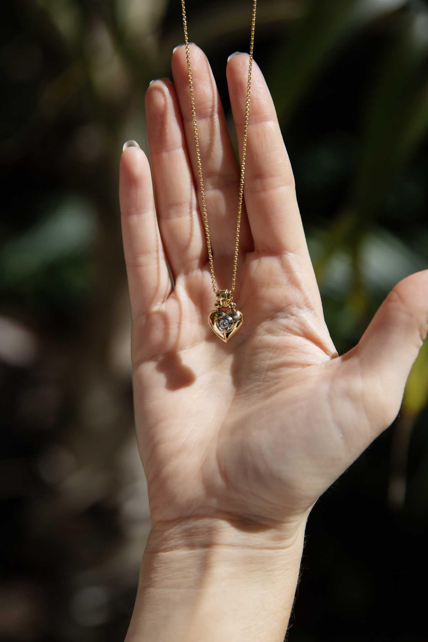 Vintage Circa 1990s Diamond Puffy Heart Pendant 18 Carat Yellow Gold For Sale 2