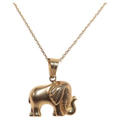Vintage Circa 1990 Collier à pendentifs décorés d'éléphants