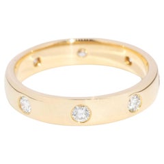 Vintage Circa 1990s Hammer Set Diamond Band 18 Carat Yellow Gold