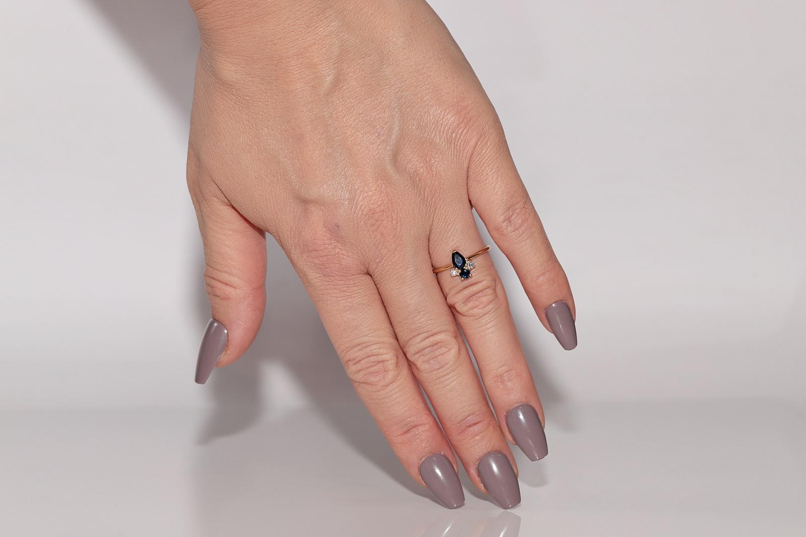 Handgefertigter Vintage-Ring aus 18 Karat Gold mit natürlichem Diamant und Saphir, ca. 1990er Jahre im Angebot 7