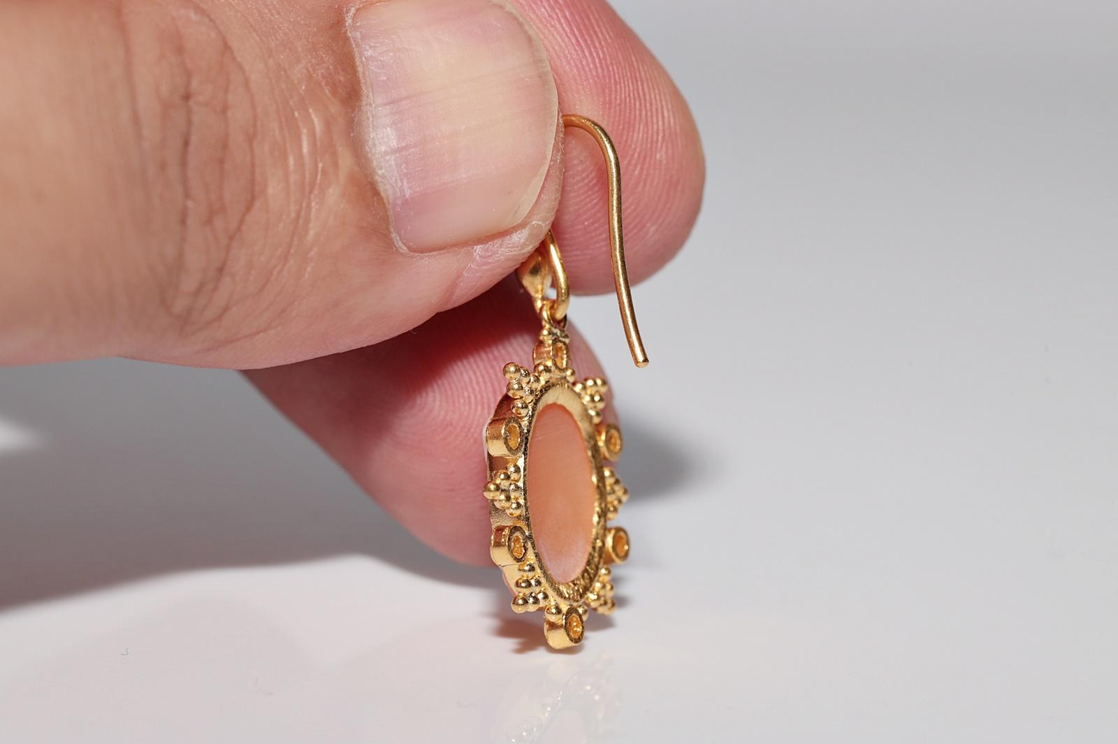 Handgefertigter Vintage Circa 1990er Jahre 24k Gold natürlicher Diamant und Kamee  Ohrring Tropfen im Angebot 6