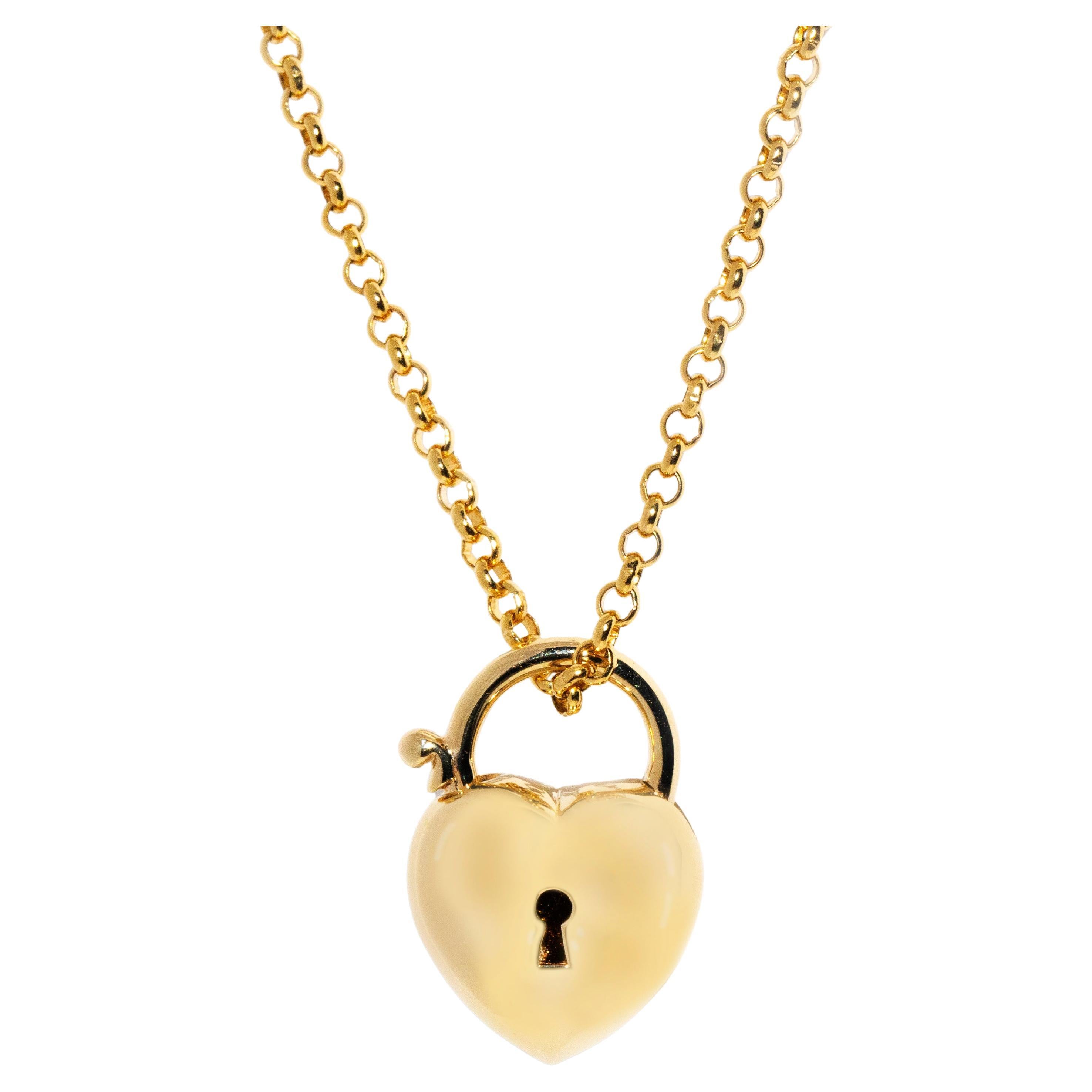 Vintage circa 1990s Heart Shaped Padlock Pendant & Chain 9 Carat Yellow Gold