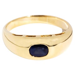 Retro Circa 1990s Rubover Oval Sapphire Domed Band 18 Carat Yellow Gold