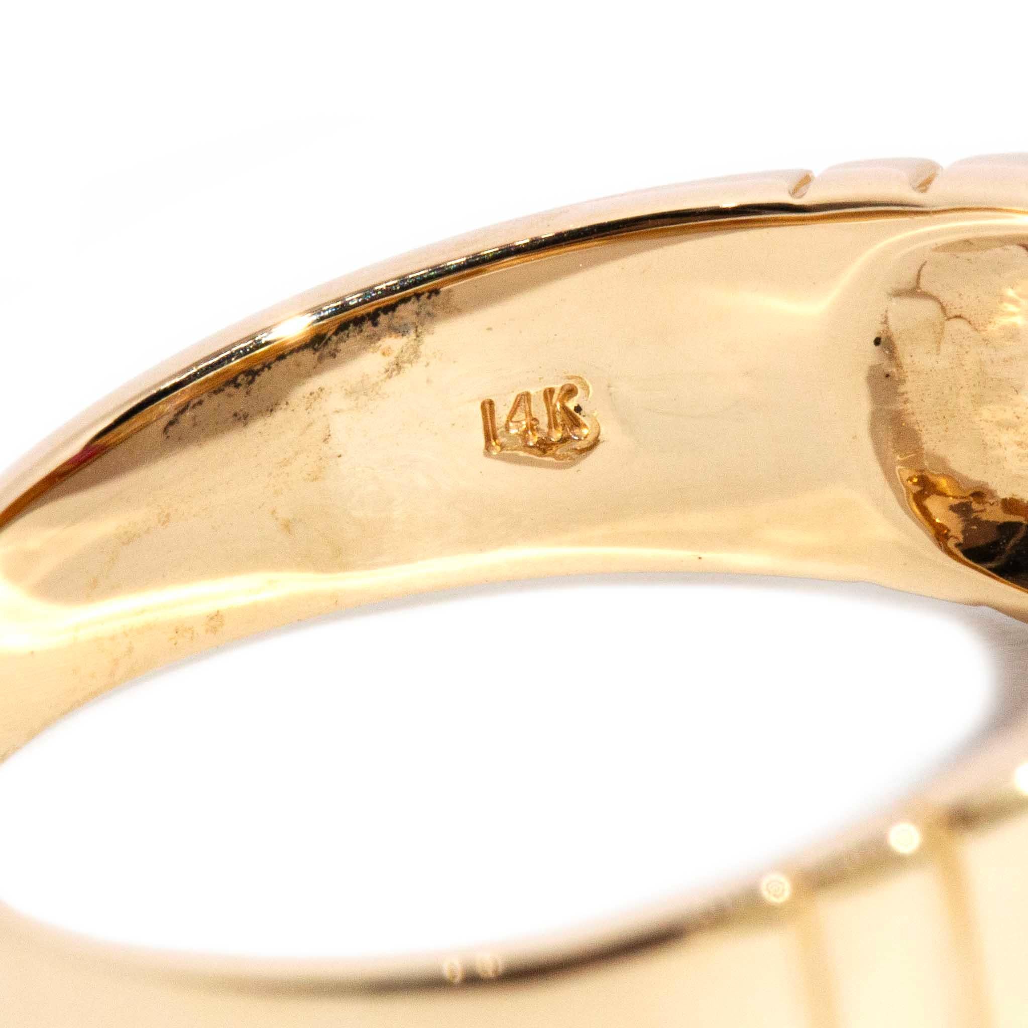 Vintage Circa 1990s Ruby & Diamond Stepped Dress Ring 14 Carat Gold en vente 5
