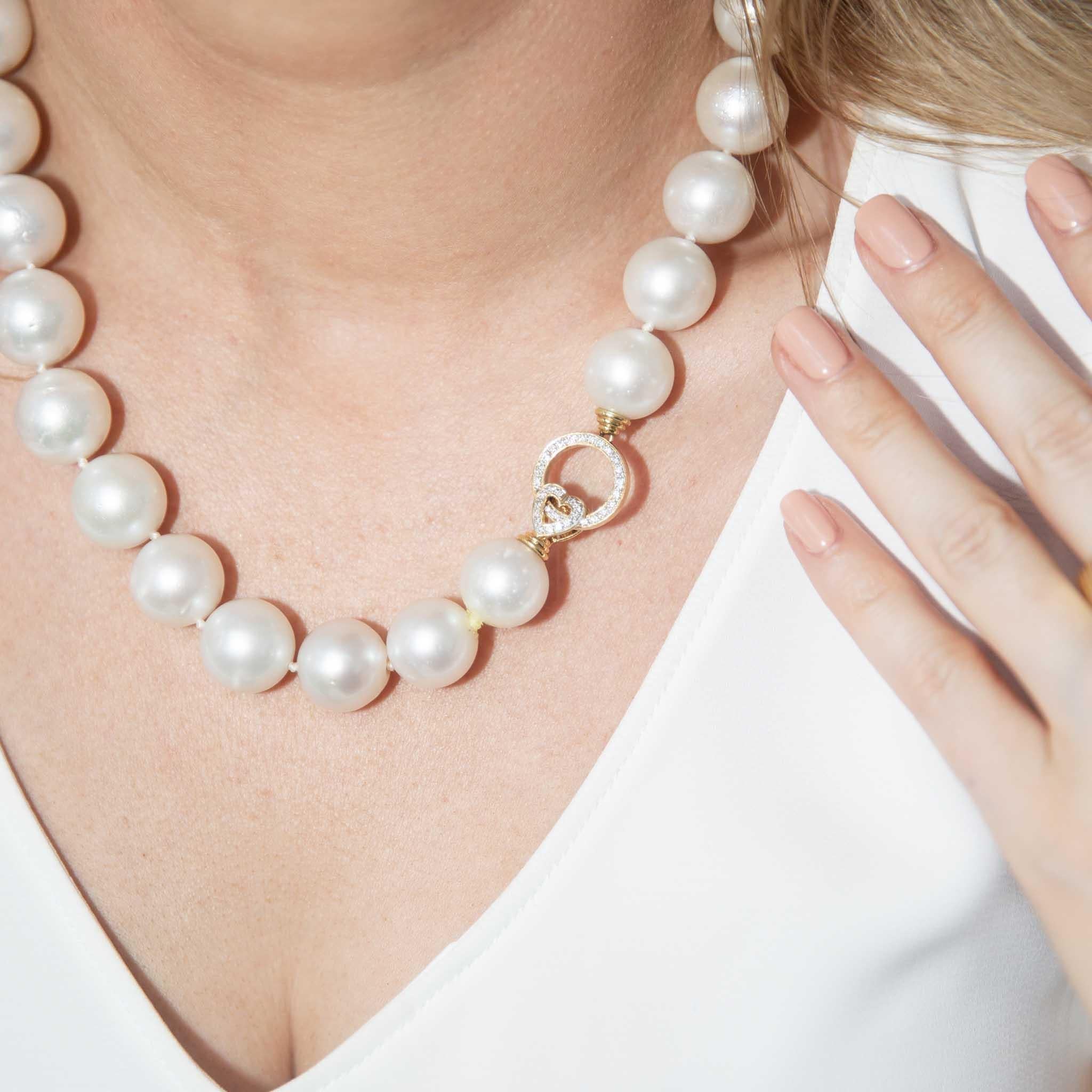Thoughtfully strung together, this gorgeous strand of round white South Sea pearlsis named Helmi. Perfect for everyday wear, she is finished with a lovely diamond set clasp that perfectly compliments the pearls. 

The Helmi Necklace Gem Details
The