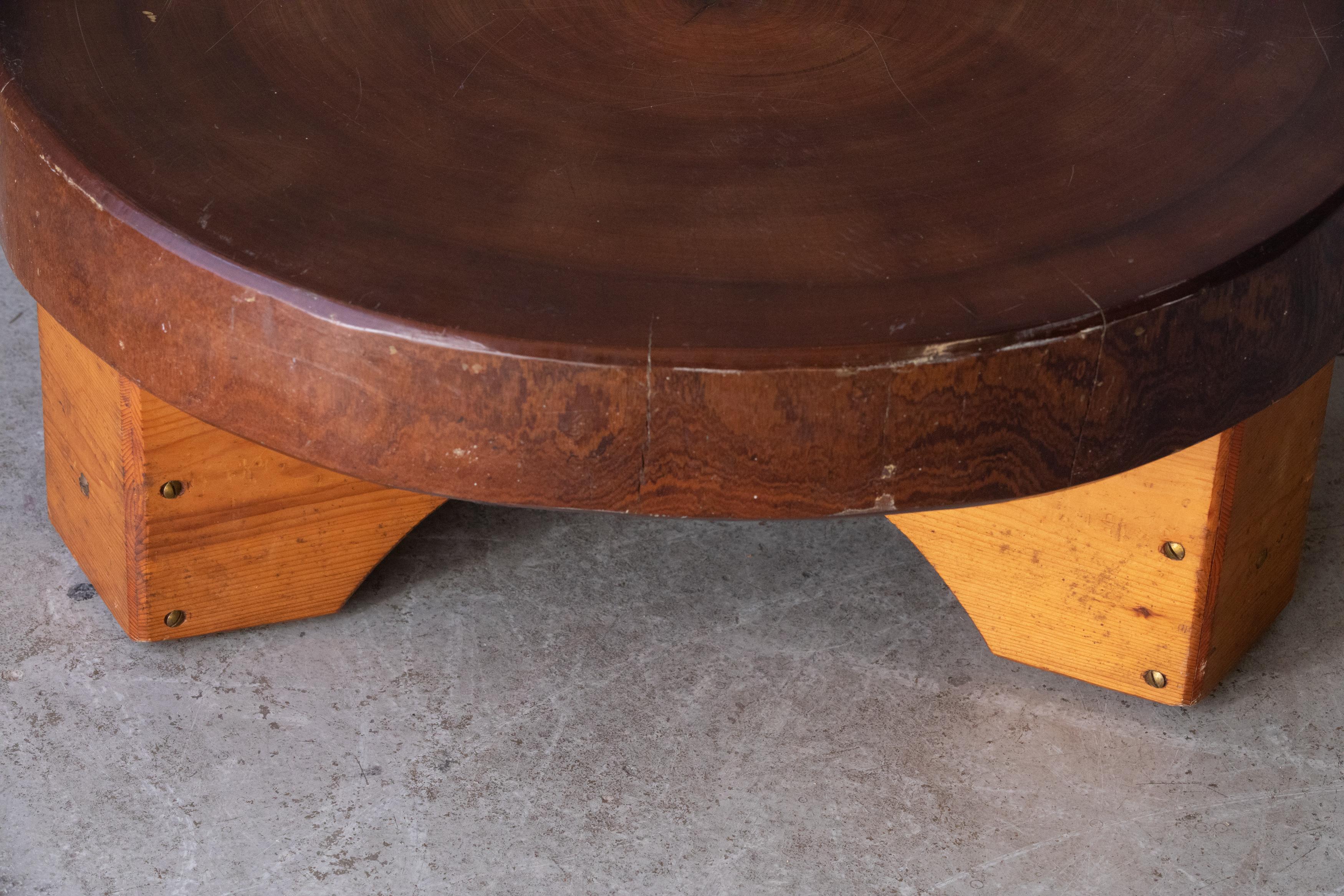 European Vintage Circular Coffee Table from France, circa 1960 For Sale