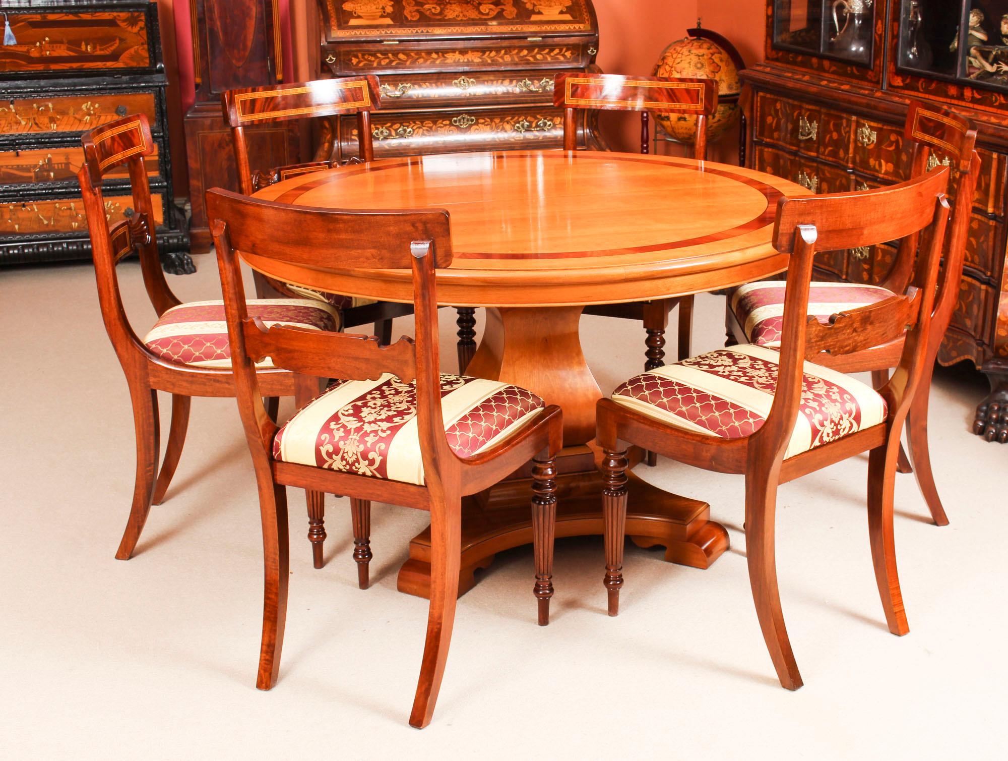 Vintage Circular Extending Dining Table by Charles Barr and 6+2 Chairs 1