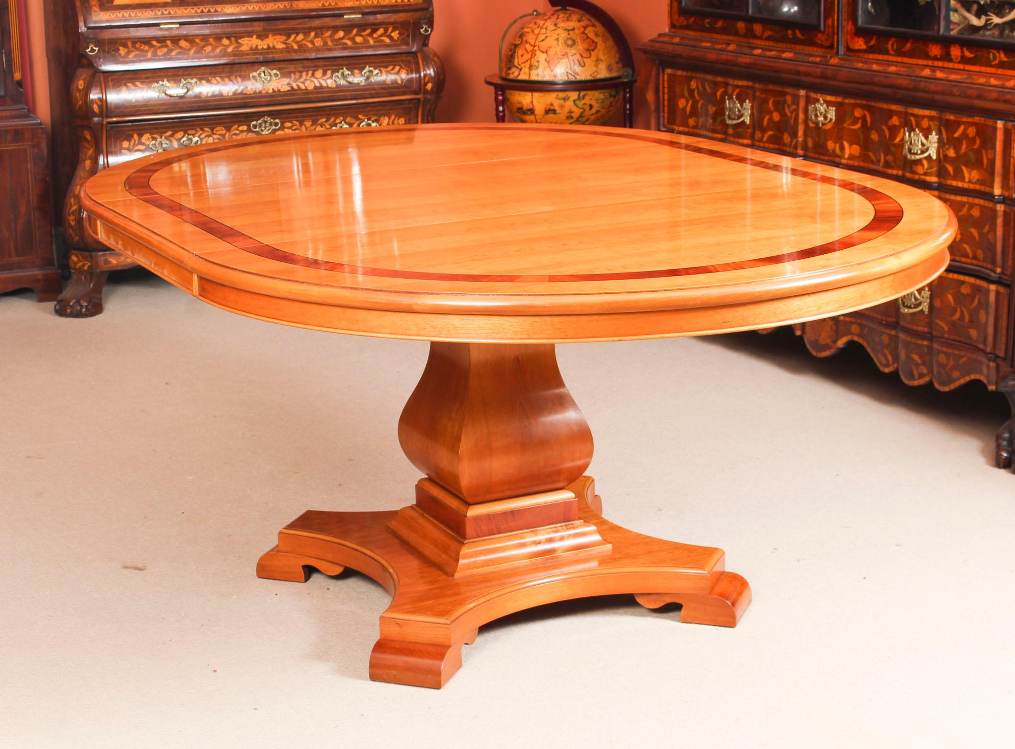 English Vintage Circular Extending Dining Table by Charles Barr & 8 Chairs, 20th Century